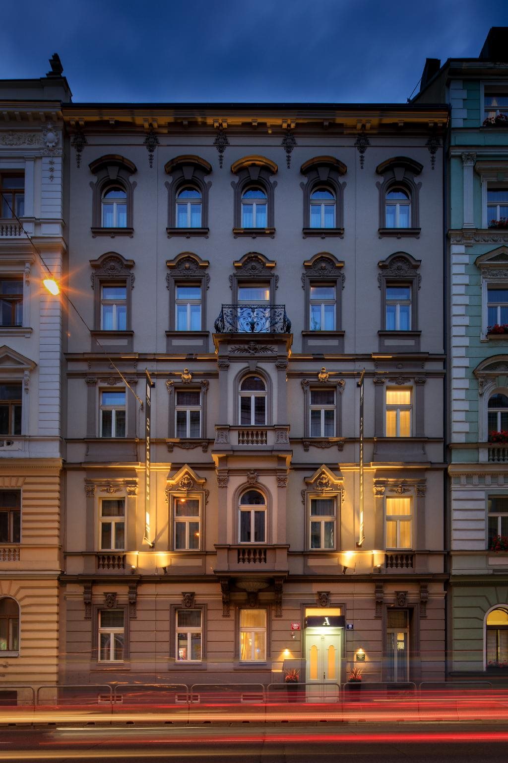 Avenue Legerova 19 1