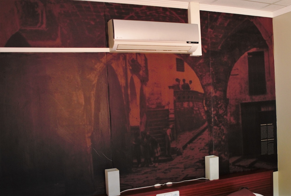 Hotel Restaurant Guilleumes 16