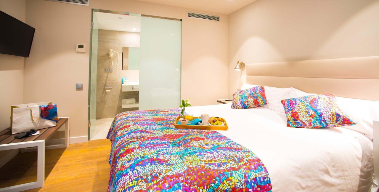 Arya Stadium Hotel 11