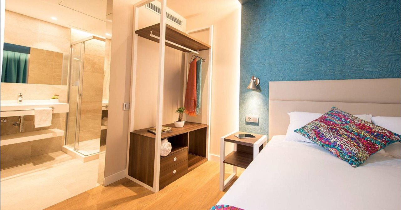 Arya Stadium Hotel 3
