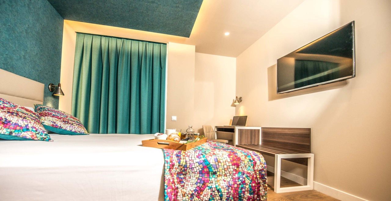 Arya Stadium Hotel 8