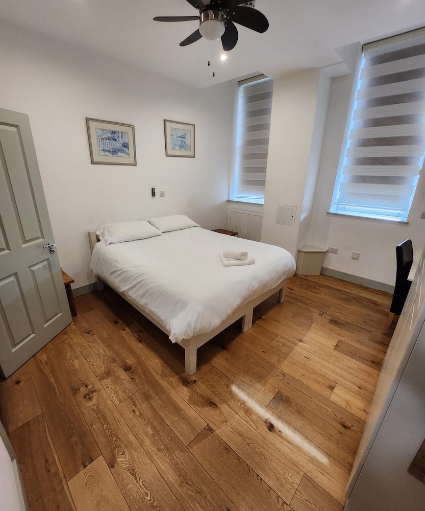Forest House 18