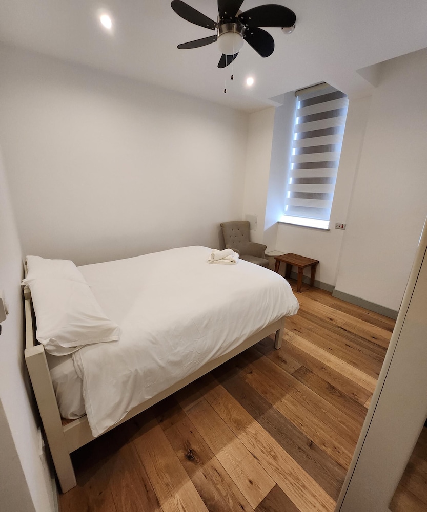 Forest House 17