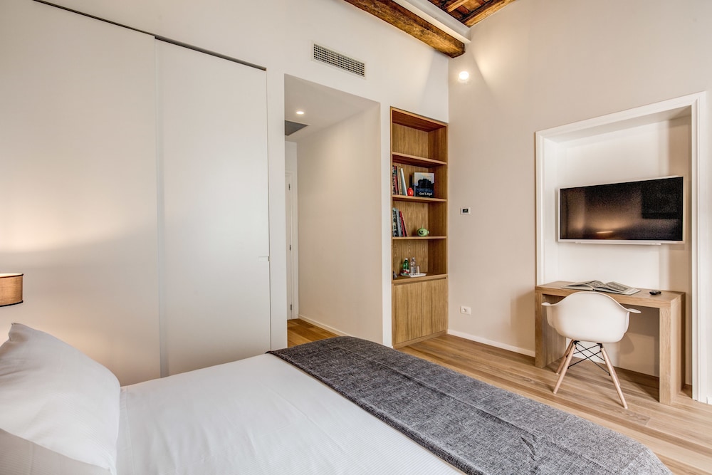 Dopodomani Suite 9