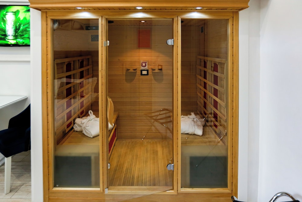 CA Domus Collection Escape Luxury Suite 16