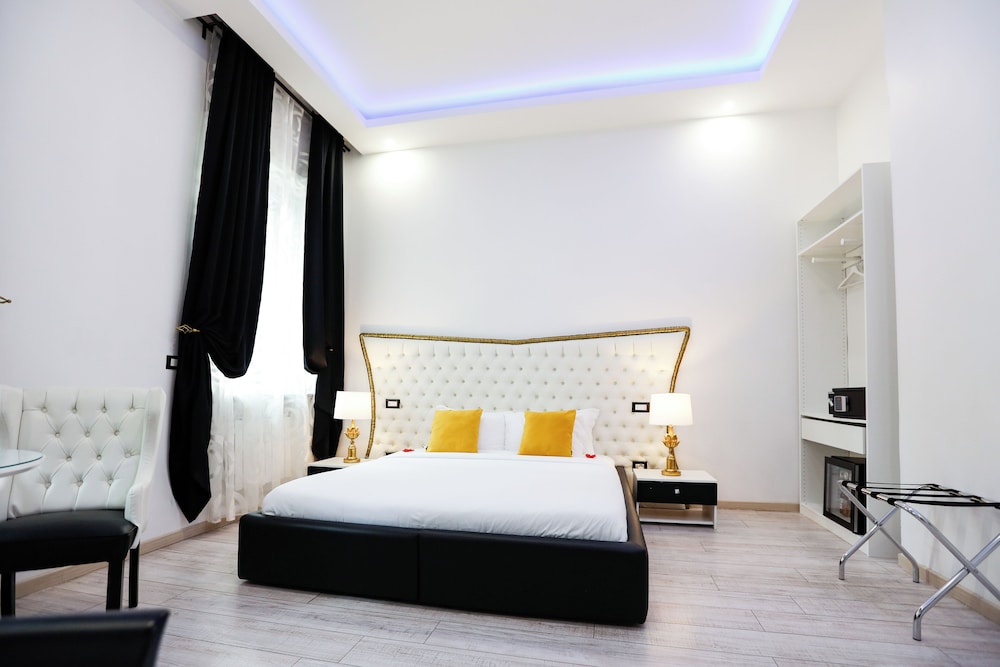 CA Domus Collection Escape Luxury Suite 13