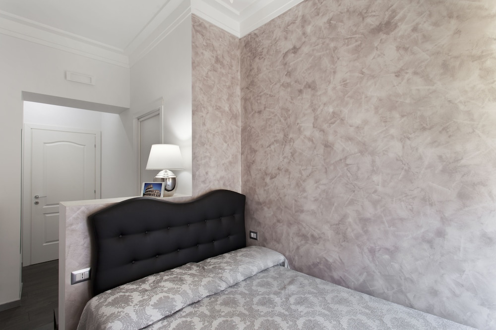 Secret Rhome 4