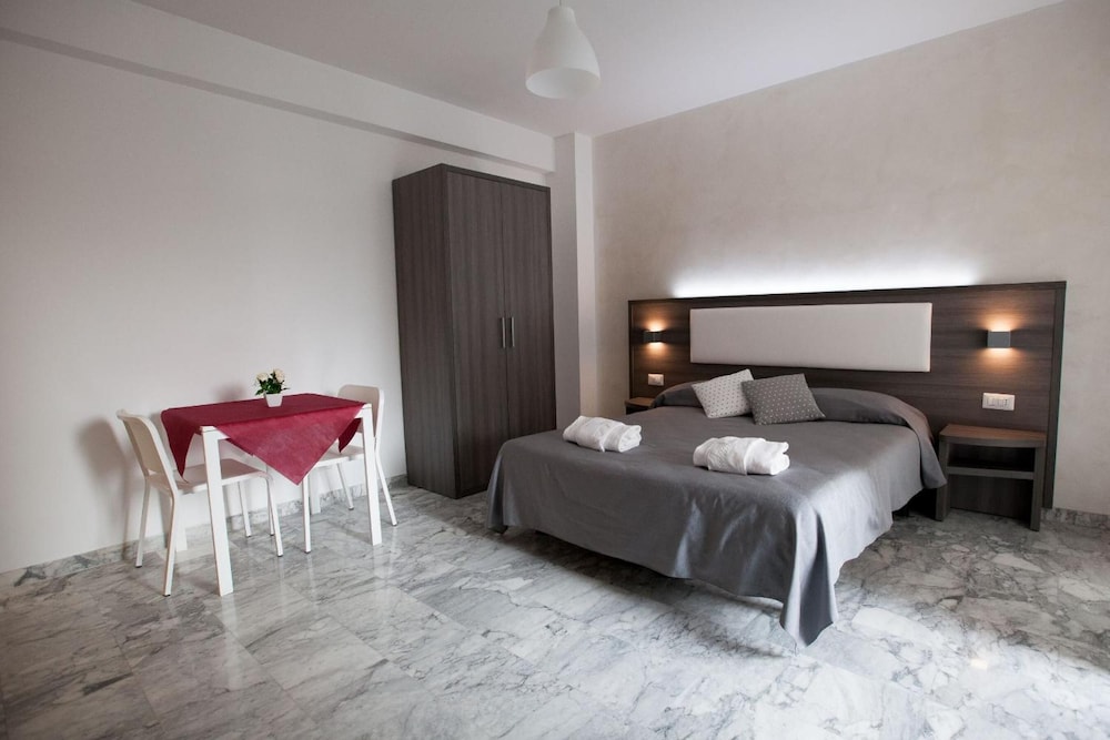 Bed and Breakfast Momenti Romani 24