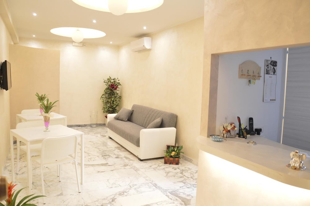 Bed and Breakfast Momenti Romani 4