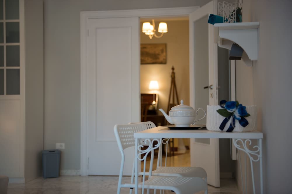 Authentic Sweet Home 10