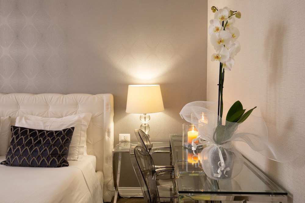 Spagna Boutique Luxury Suites 11