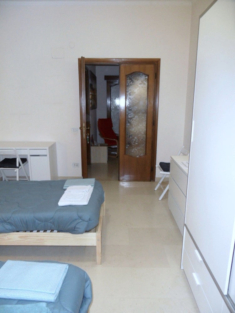 Emilio's Home 16