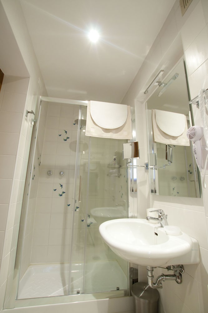 Guesthouse Borromeo Roma 23