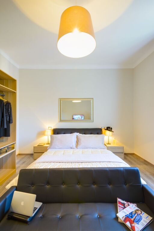 RHS Rienzo Suite 11