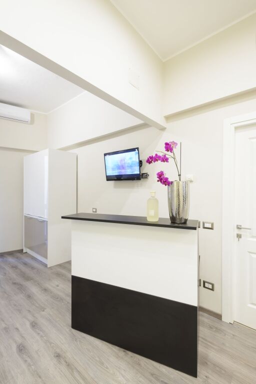 RHS Rienzo Suite 10
