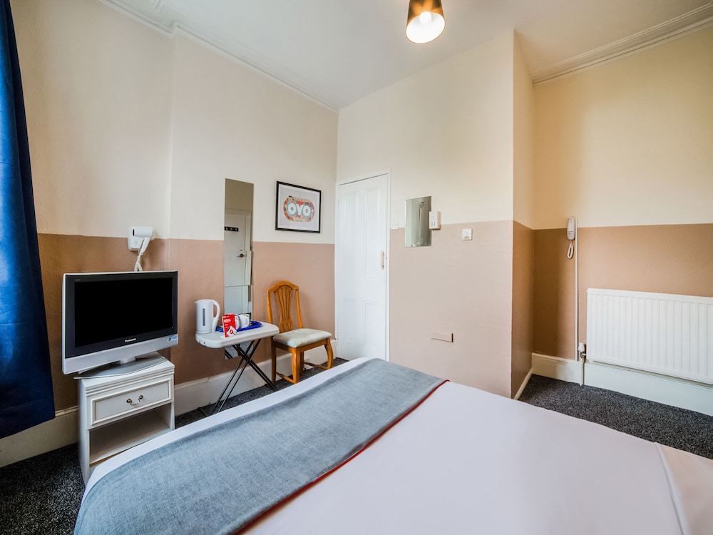 Devine Beach Guesthouse 18