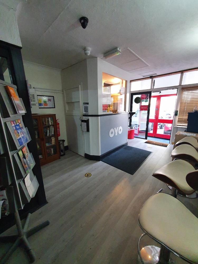 Devine Beach Guesthouse 5