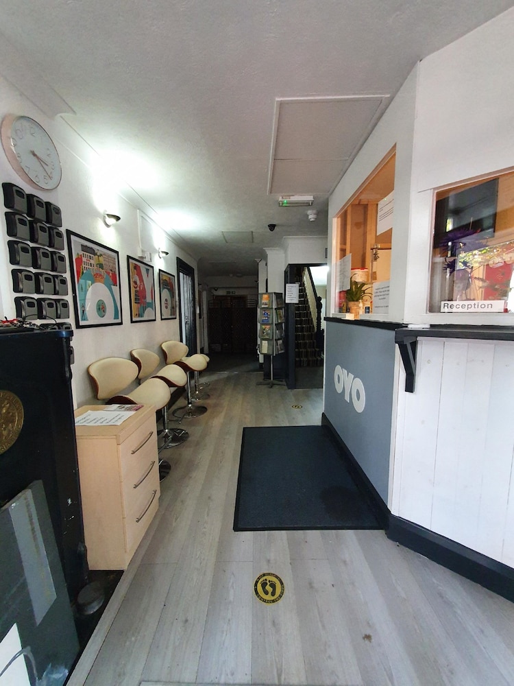 Devine Beach Guesthouse 6