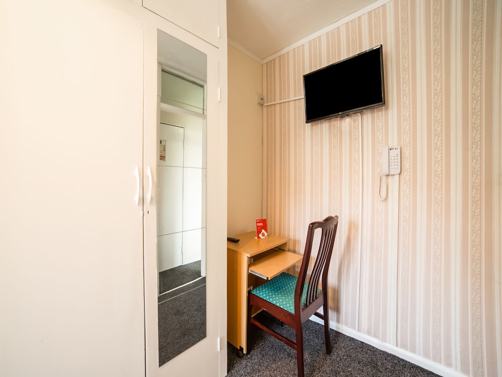 Devine Beach Guesthouse 15