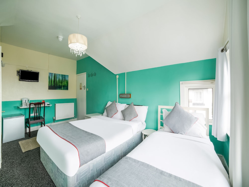 Devine Beach Guesthouse 8