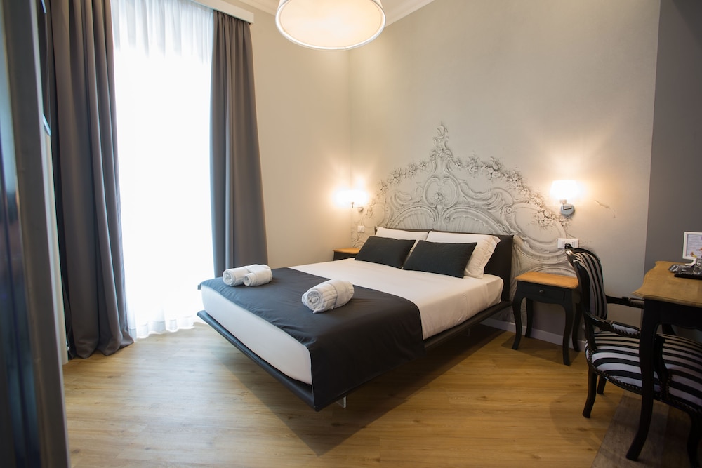 Ara Suite 9
