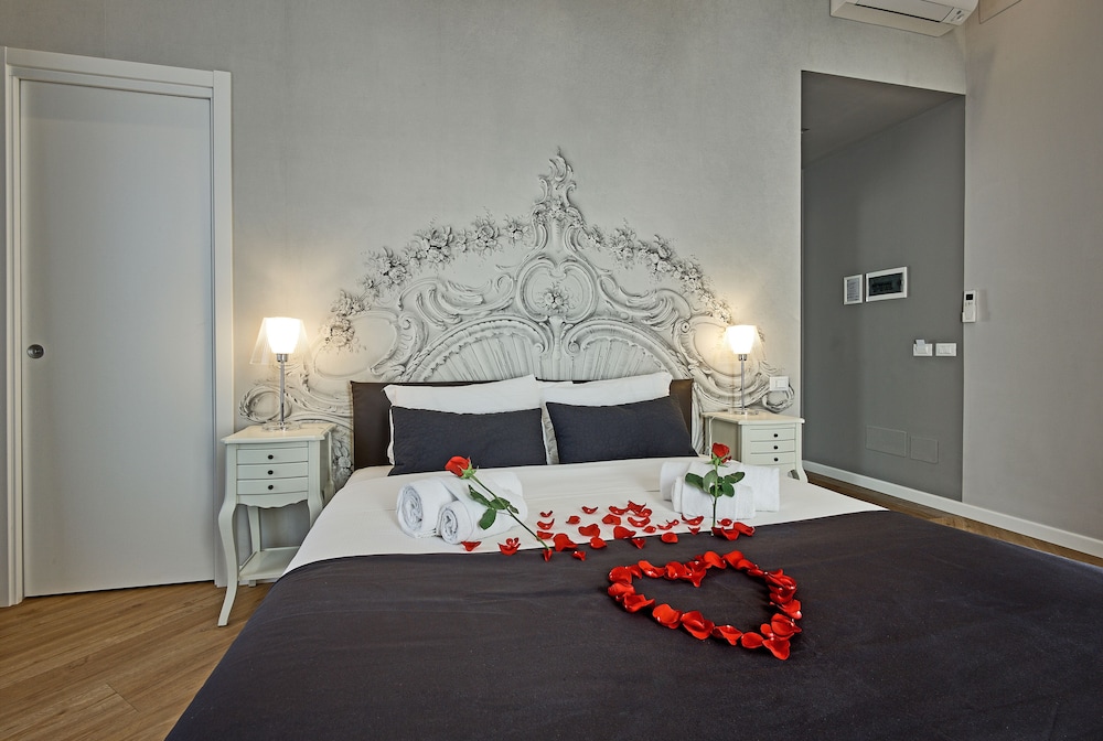 Ara Suite 15