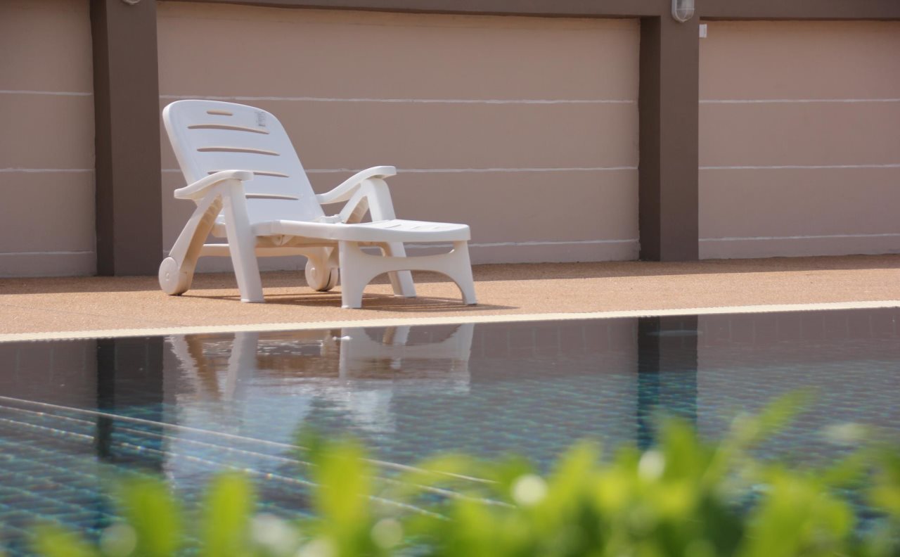 Gold Airport Suites 12