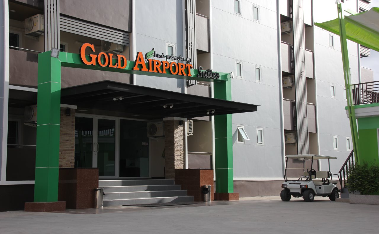 Gold Airport Suites 15