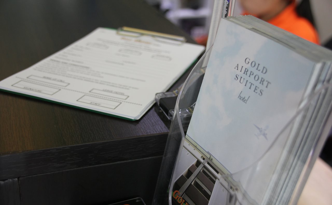 Gold Airport Suites 19
