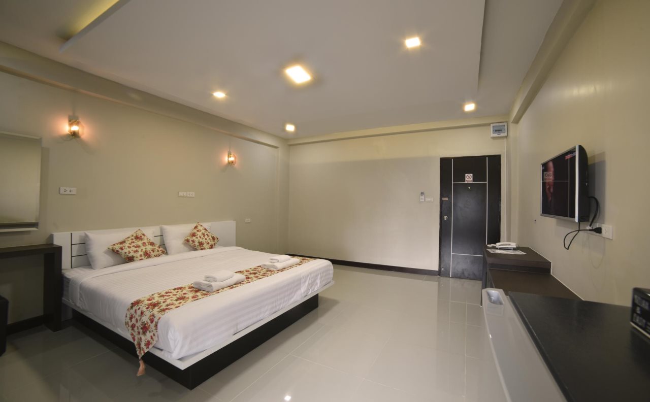 Gold Airport Suites 2