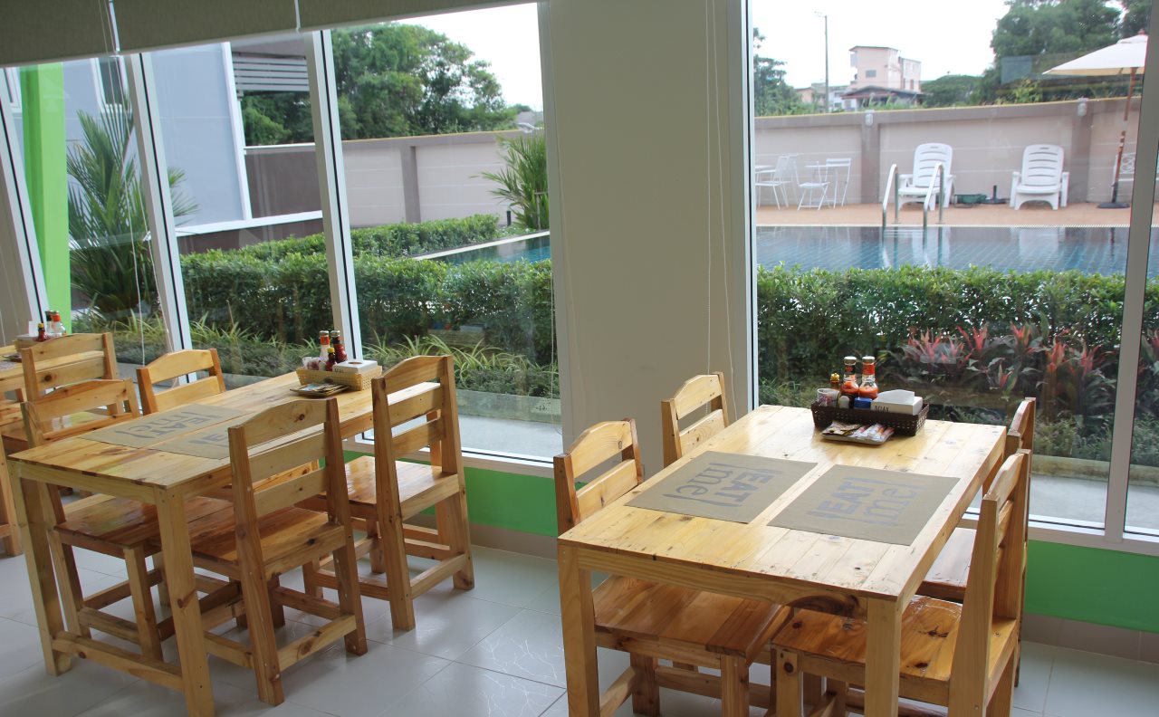 Gold Airport Suites 5