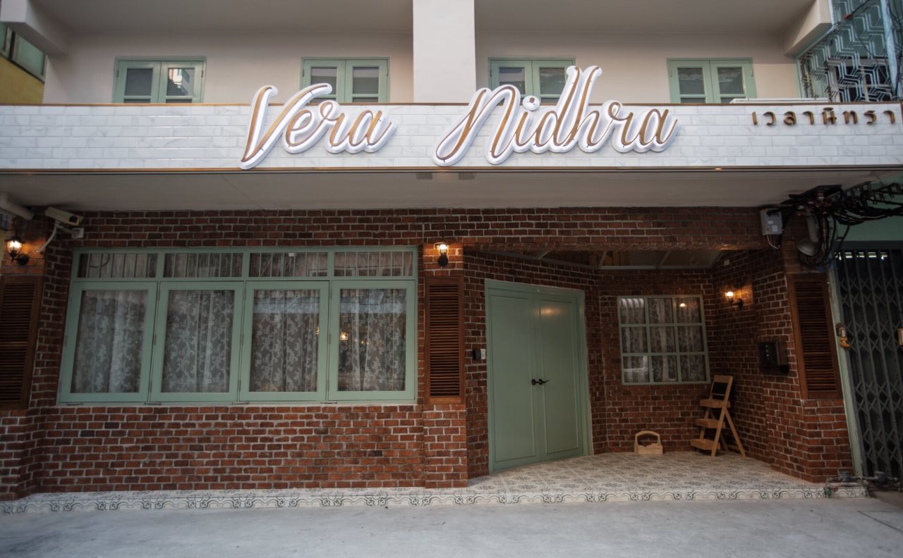 Vera Nidhra 4