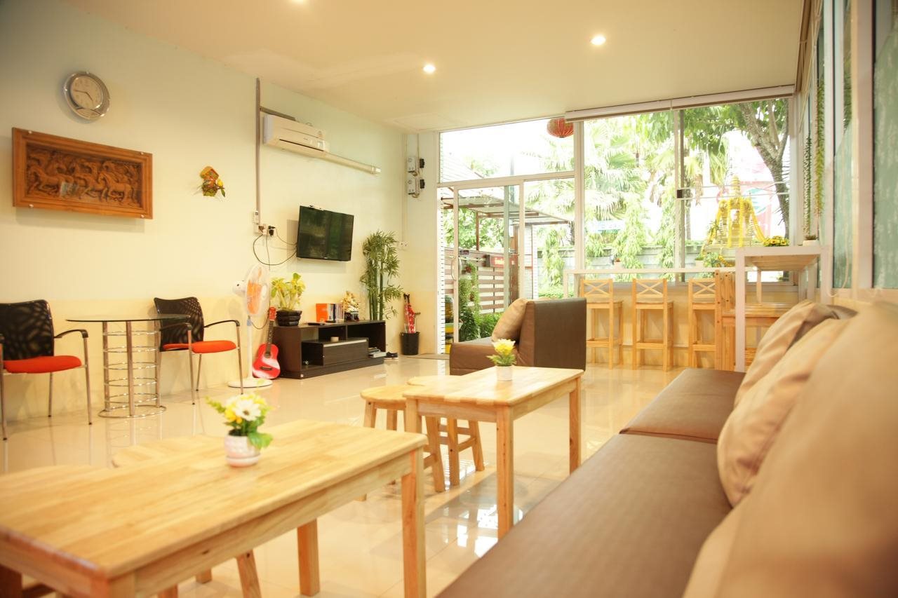 Friend's House Resort 5