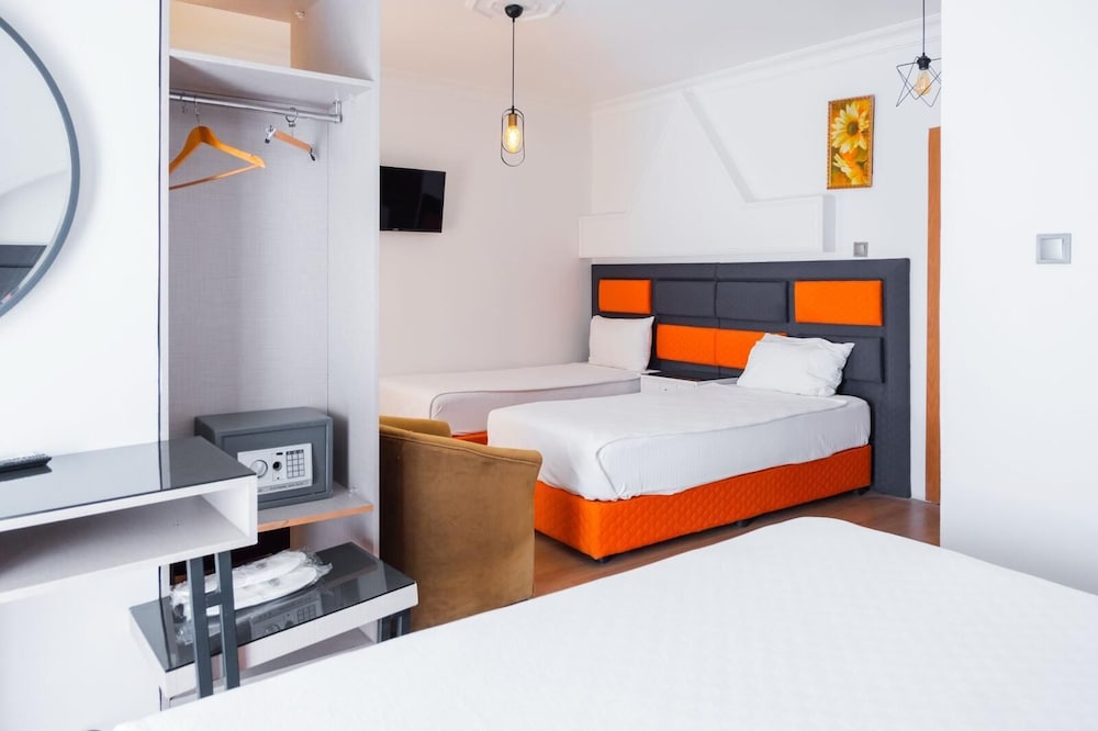 Nfk The House Hotel 1