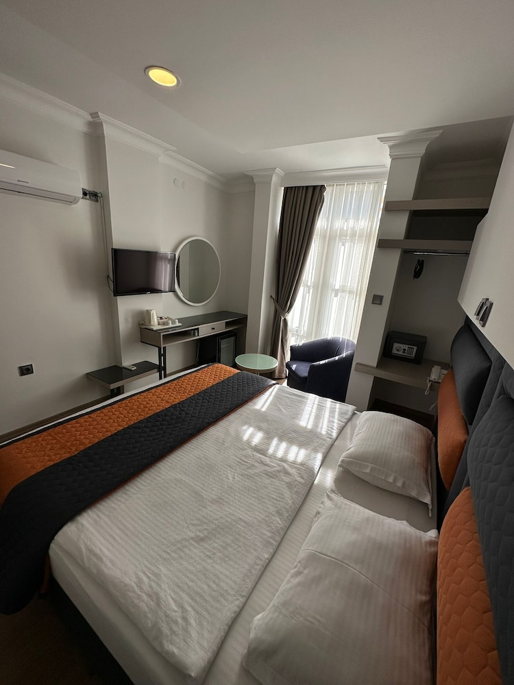 Nfk The House Hotel 16