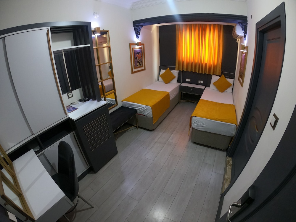 Exporoyal Hotel 13