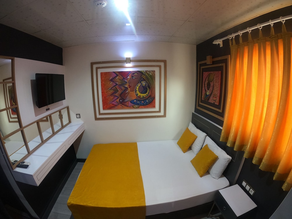 Exporoyal Hotel 5