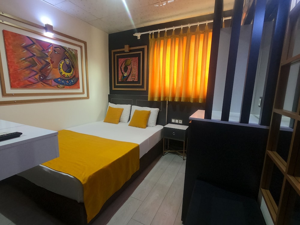 Exporoyal Hotel 8