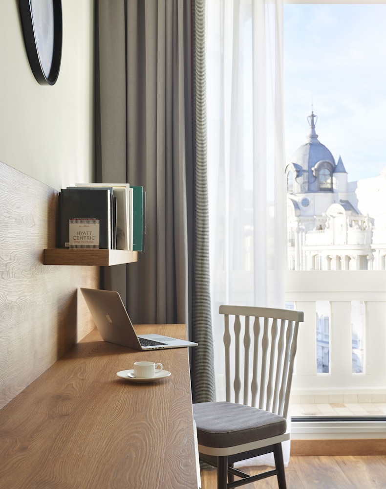 Hyatt Centric Gran Via Madrid 12