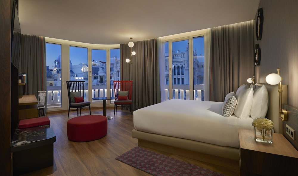 Hyatt Centric Gran Via Madrid 8