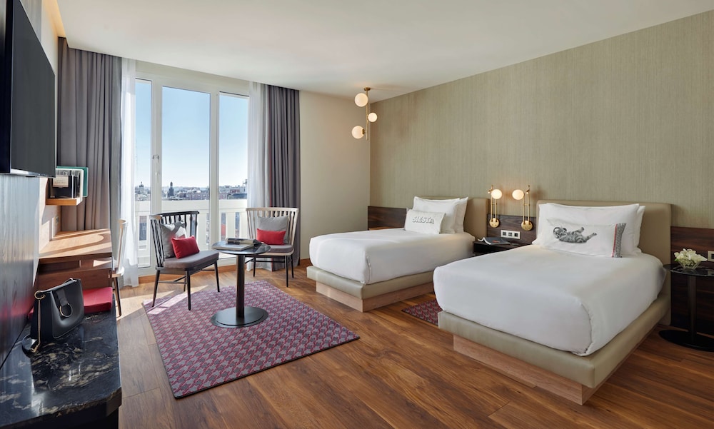 Hyatt Centric Gran Via Madrid 18