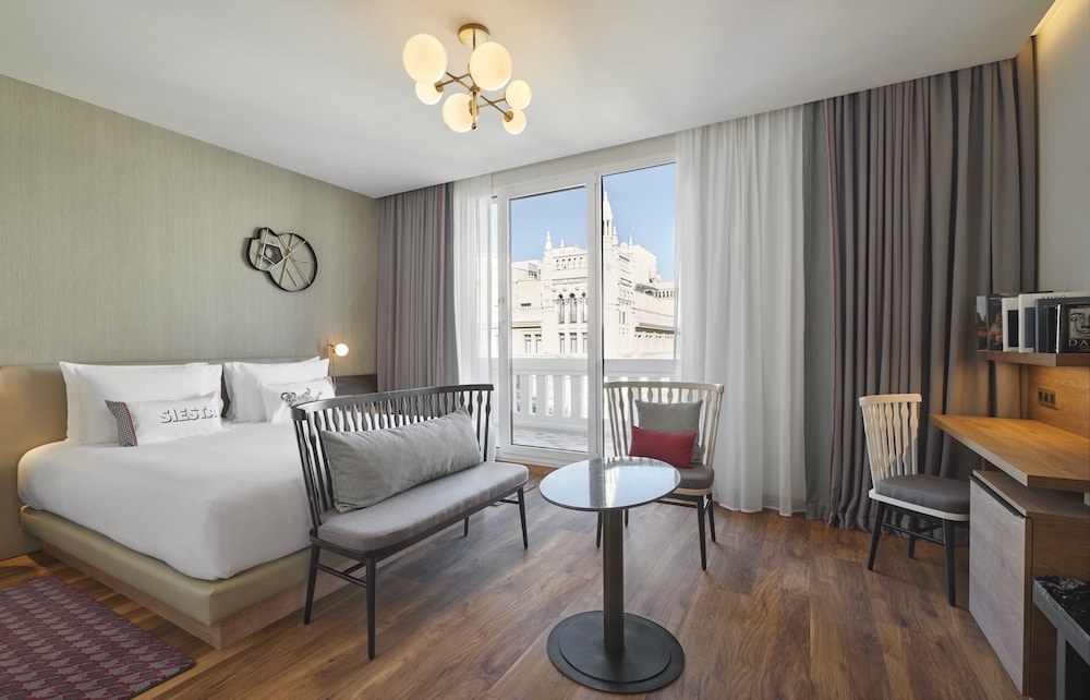 Hyatt Centric Gran Via Madrid 7