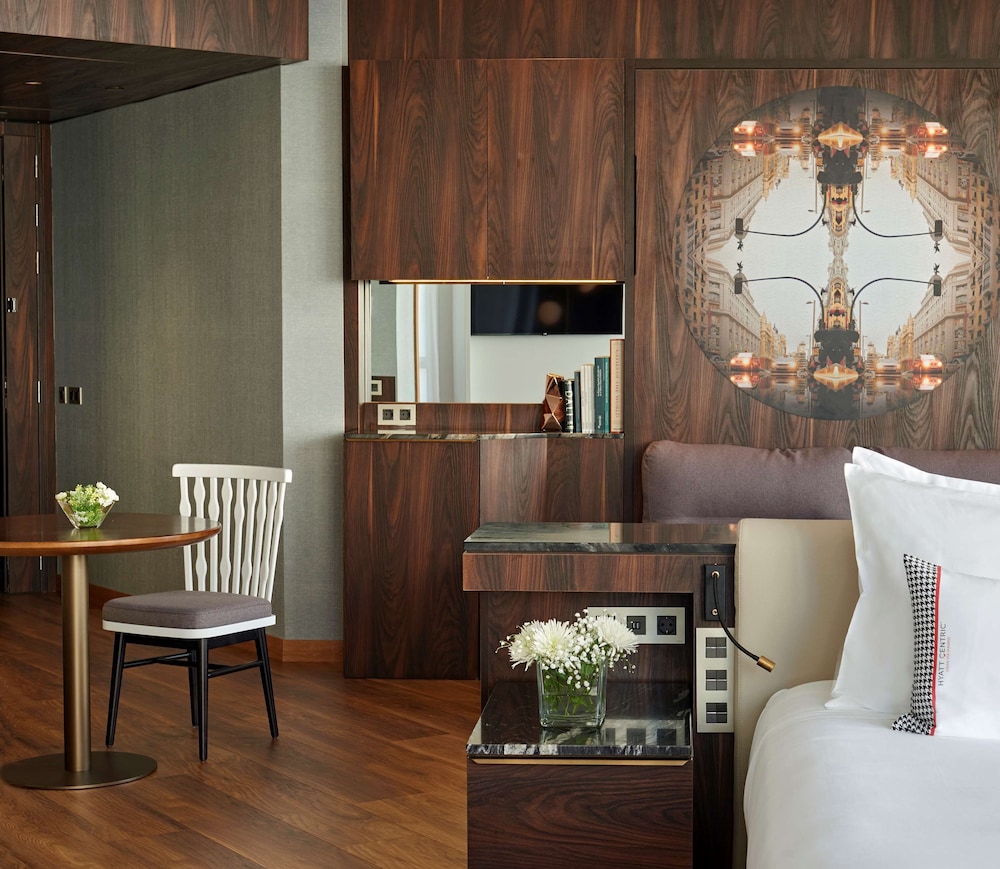 Hyatt Centric Gran Via Madrid 17