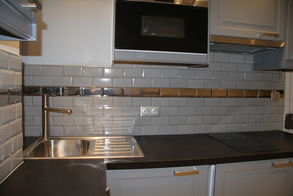 Bastille Hostel 21