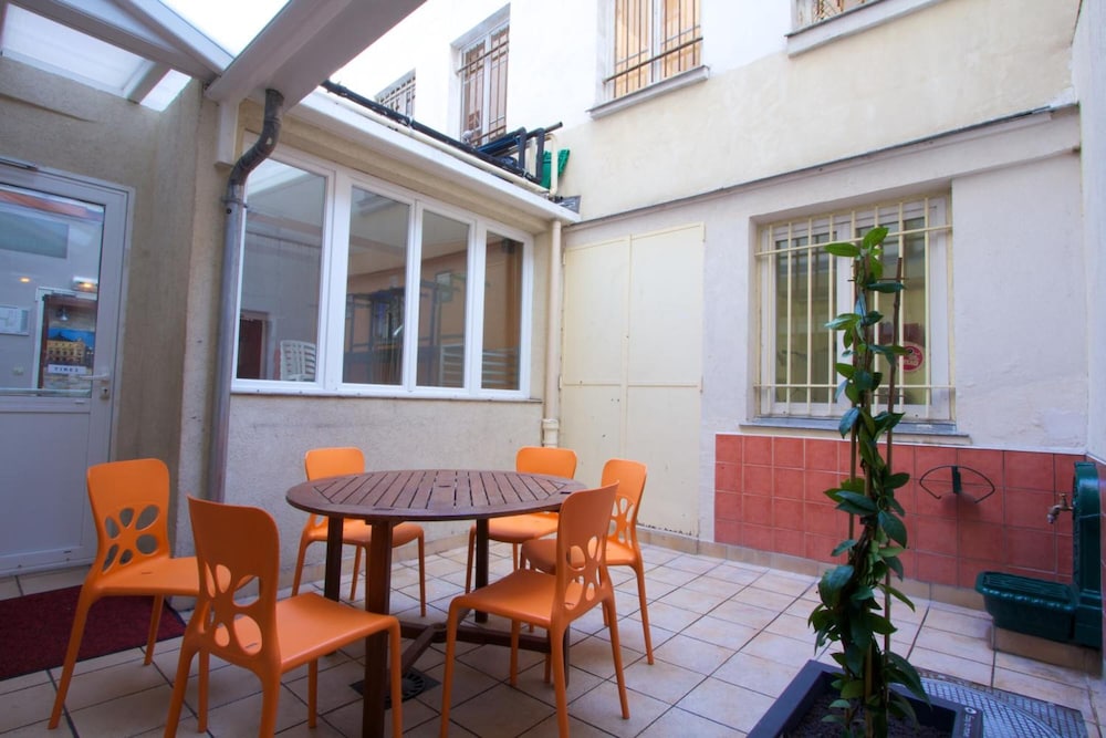 Auberge Internationale des Jeunes 18