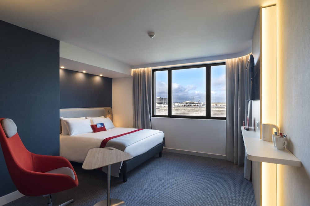 Holiday Inn Express Paris - CDG Airport 12