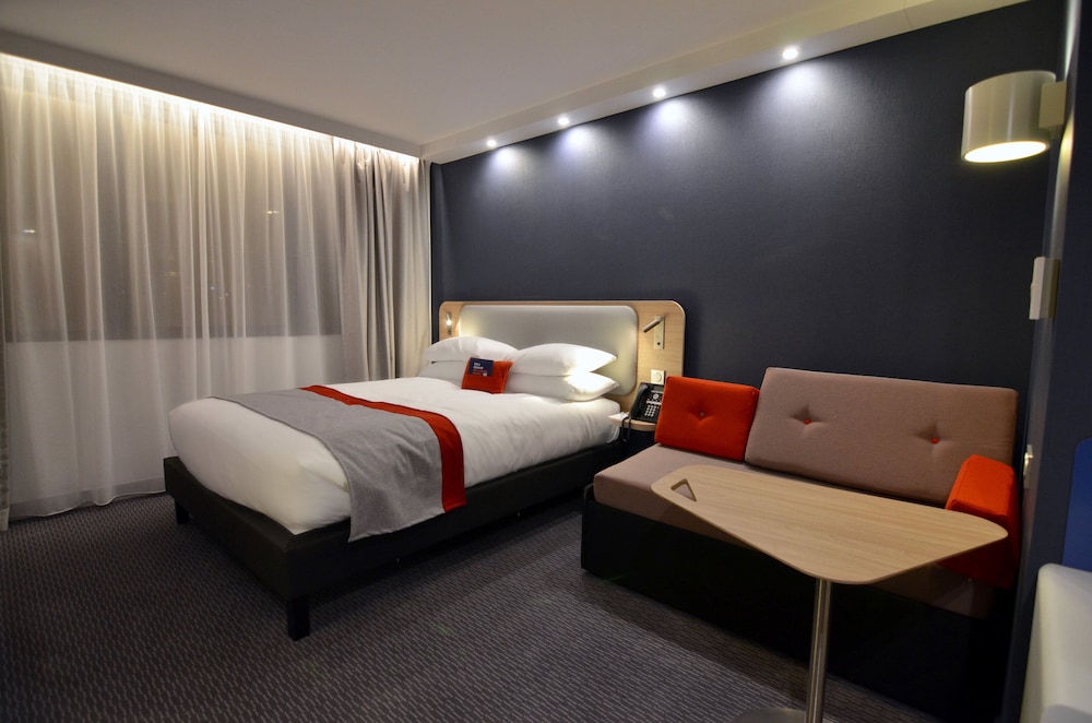 Holiday Inn Express Paris - CDG Airport 11