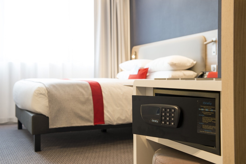 Holiday Inn Express Paris - CDG Airport 19