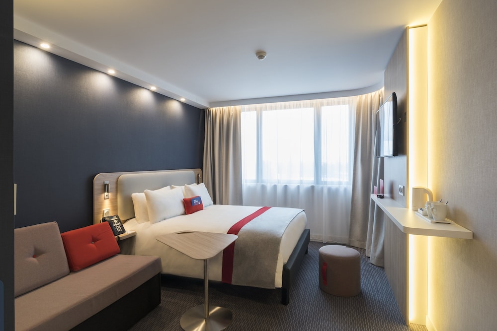 Holiday Inn Express Paris - CDG Airport 15