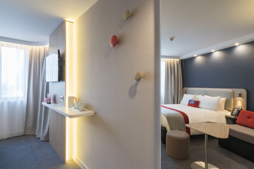 Holiday Inn Express Paris - CDG Airport 8